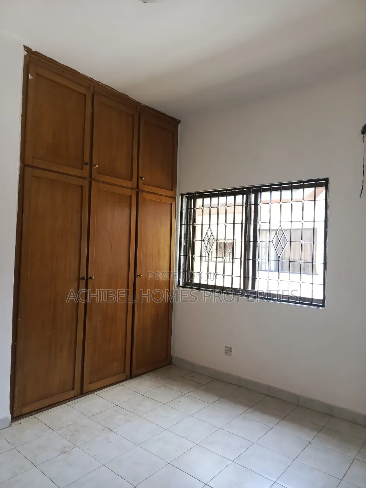 4bdrm Duplex in Off Admiralty Way, Lekki Phase 1 for rent