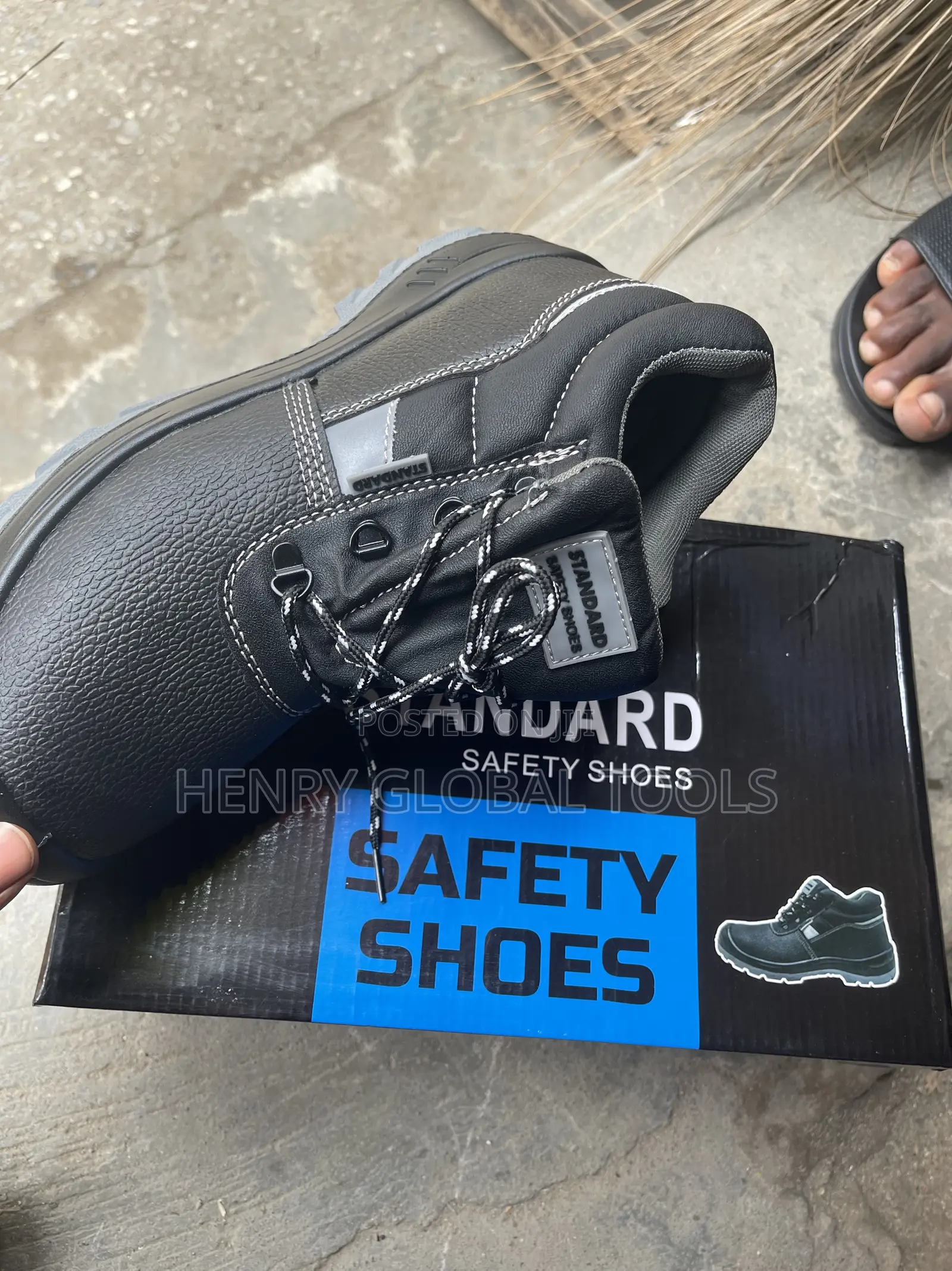 Standard Shoe Original Black Safety Boot