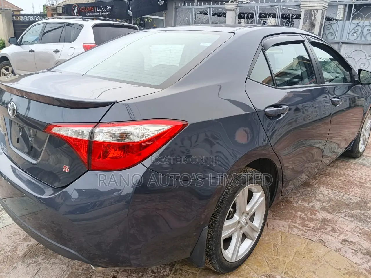 Toyota Corolla S Plus 4dr Sedan (1.8L 4cyl CVT) 2016 Gray