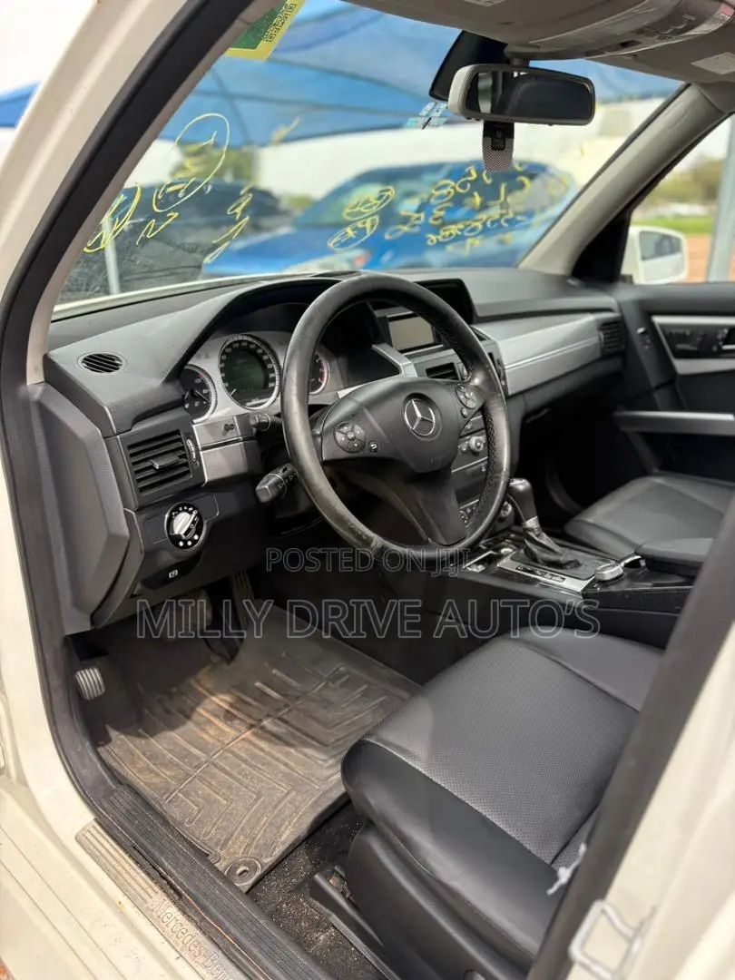 Mercedes-Benz GLK-Class 350 4MATIC 2010 White