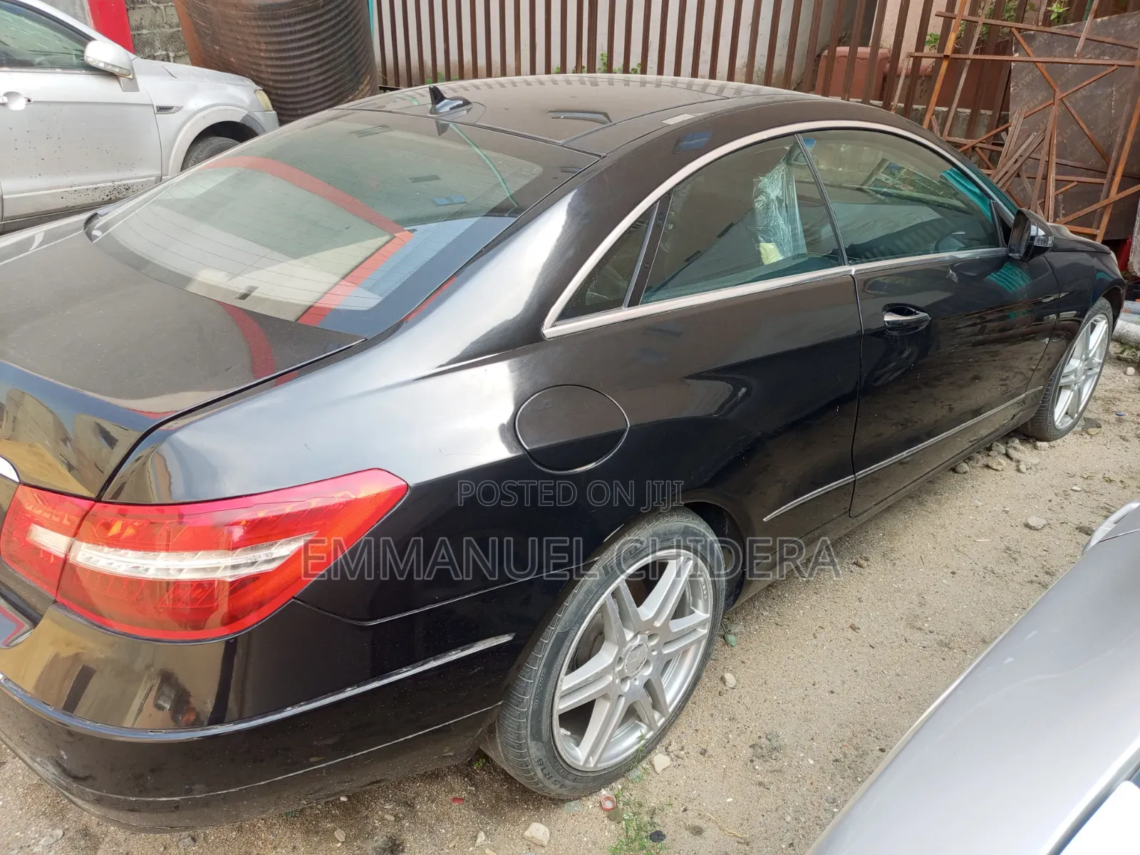 Mercedes-Benz E350 Base 2dr Coupe RWD (3.5L 6cyl 7A) 2010 Black