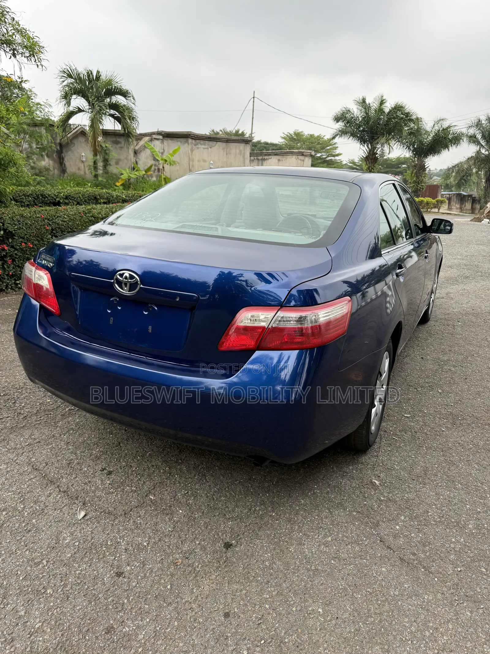 Toyota Camry LE 4dr Sedan (2.4L 4cyl 5A) 2009 Blue