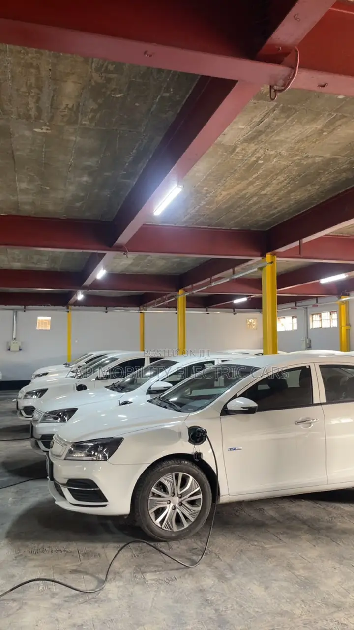 Geely Emgrand EC7 Sedan 1.8 Luxury 2019 White