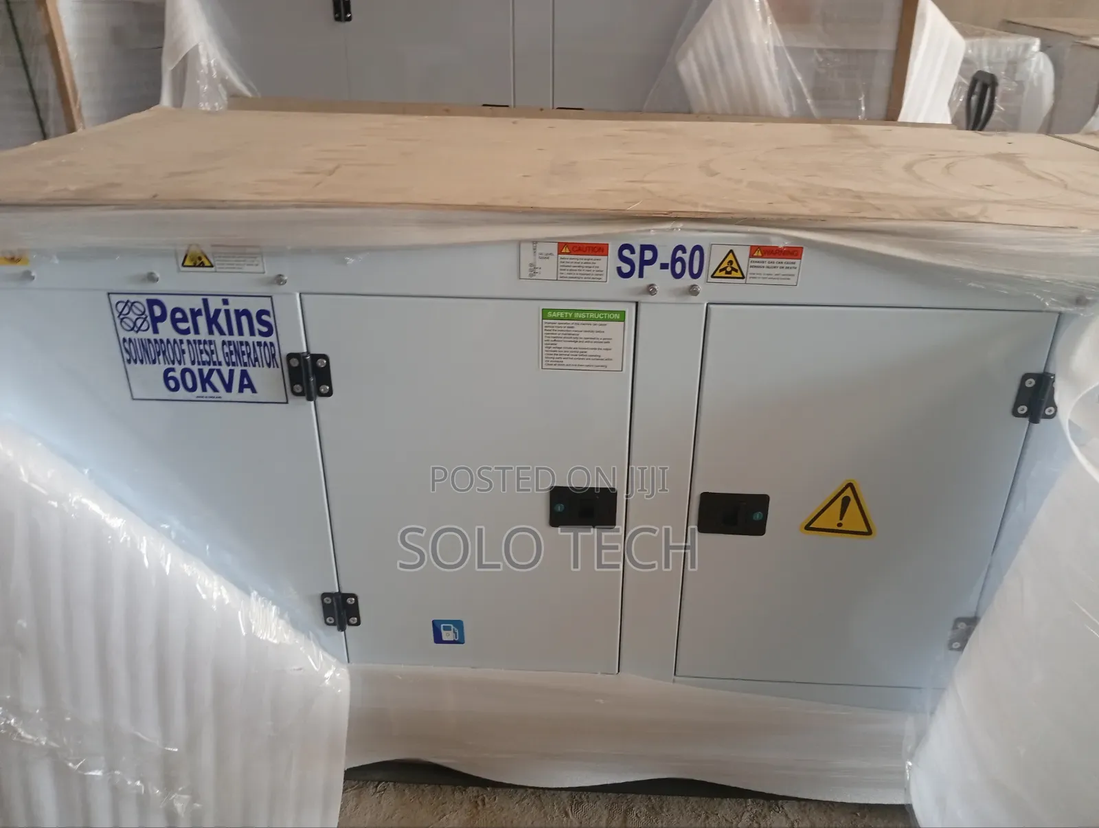 60 Kva Perkins Soundproof Diesel Generator 100% Copper Coil