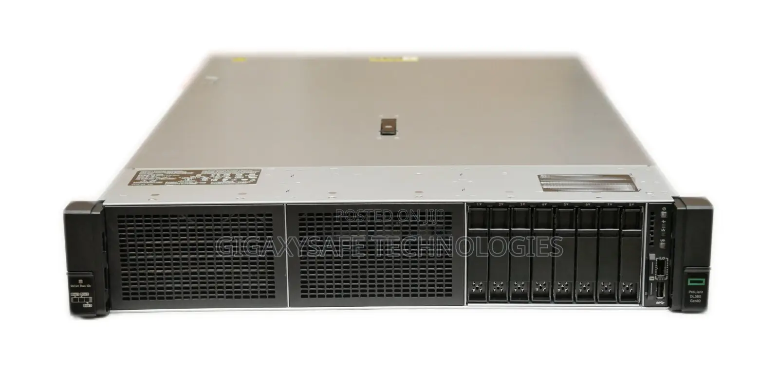 Server HP ProLiant DL360 Gen10 32GB Intel Xeon HDD+SSD 32GB