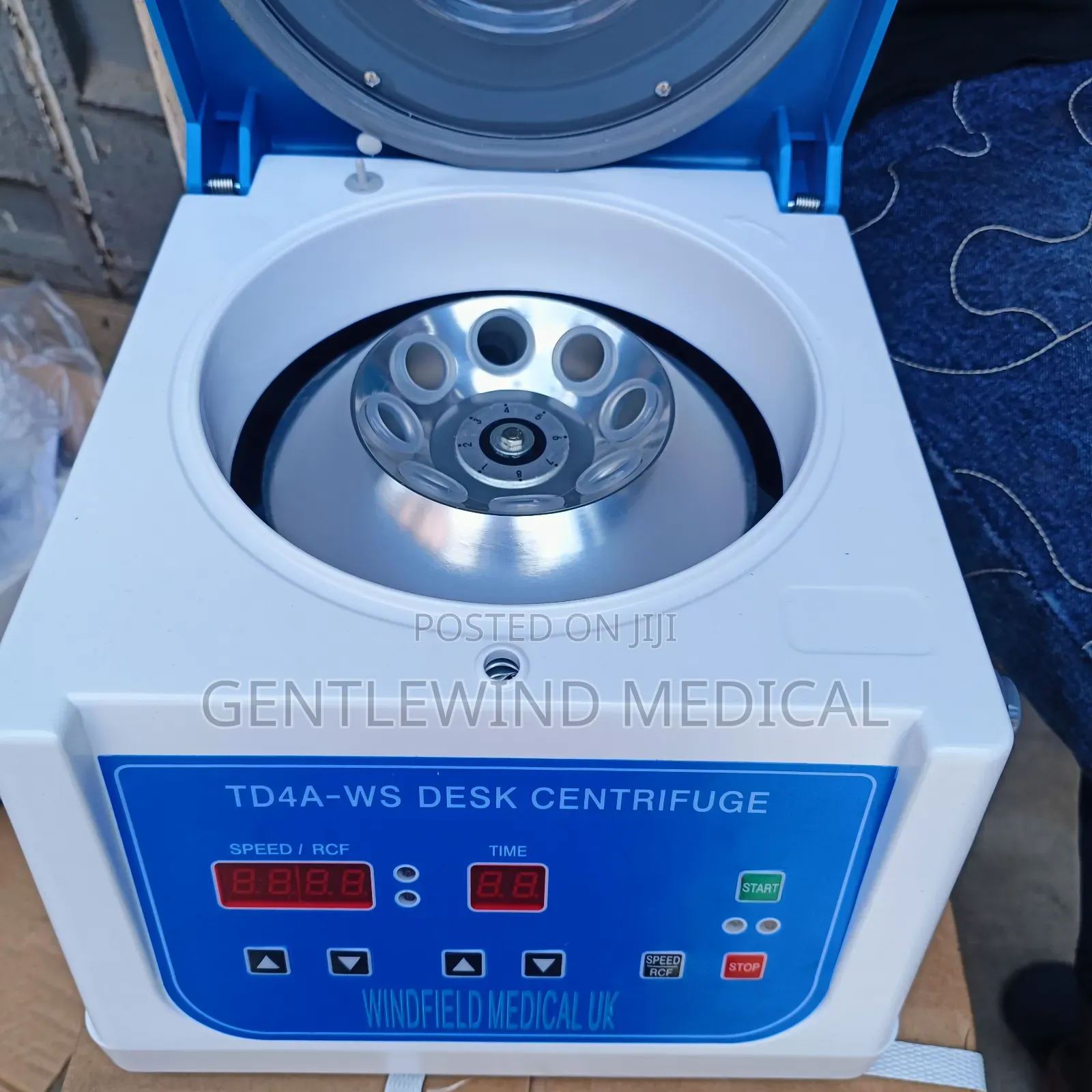 8 Tubes Digital Centrifuge