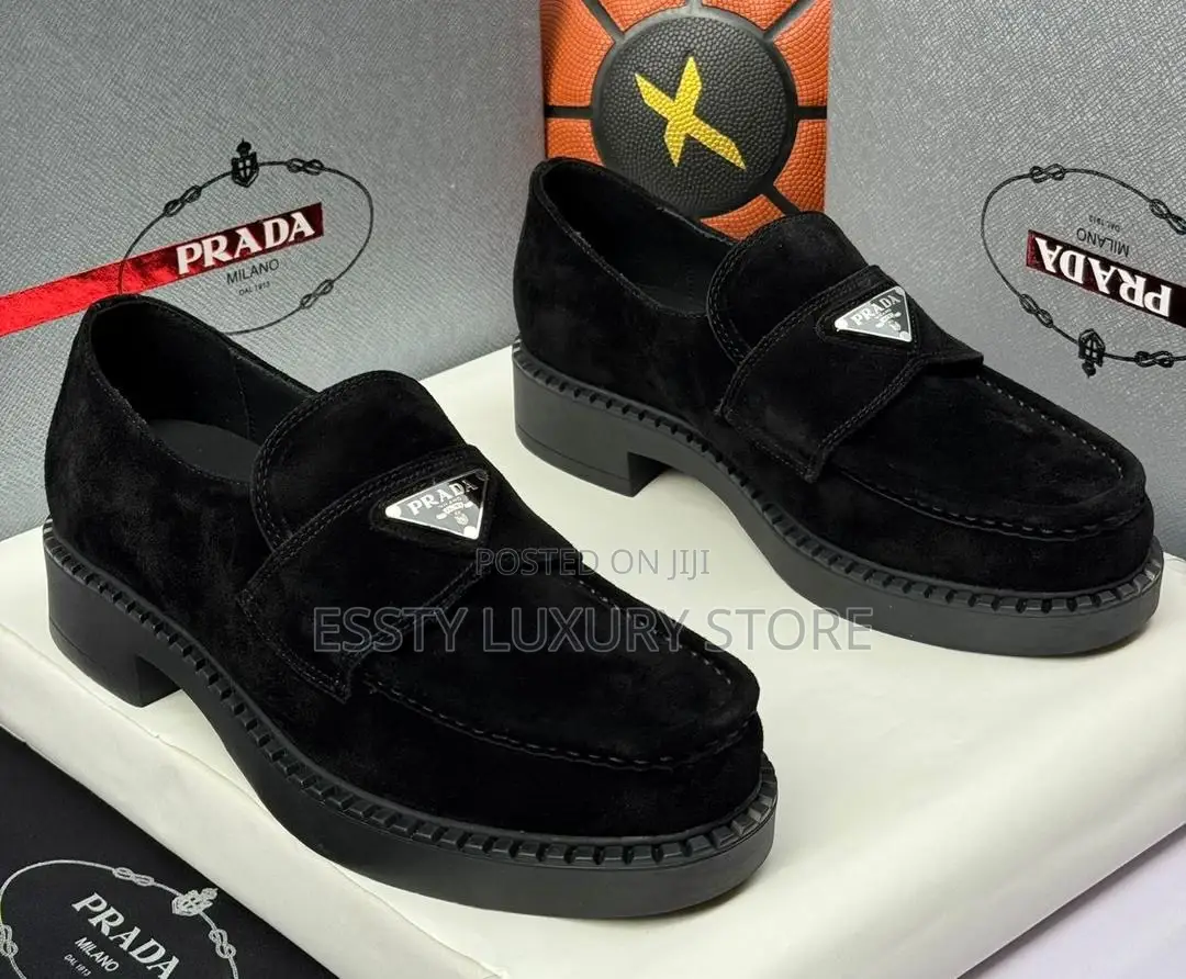 Prada Quality Luxury Men Corporate Shoe