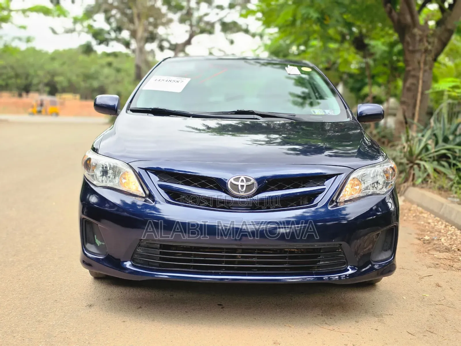 Toyota Corolla LE 4dr Sedan (1.8L 4cyl 4A) 2013 Blue