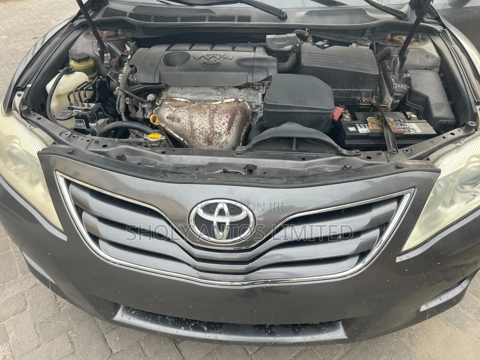 Toyota Camry 2010 Gray
