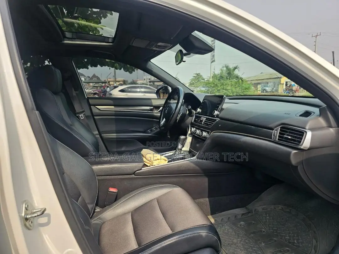 Honda Accord 2019 White