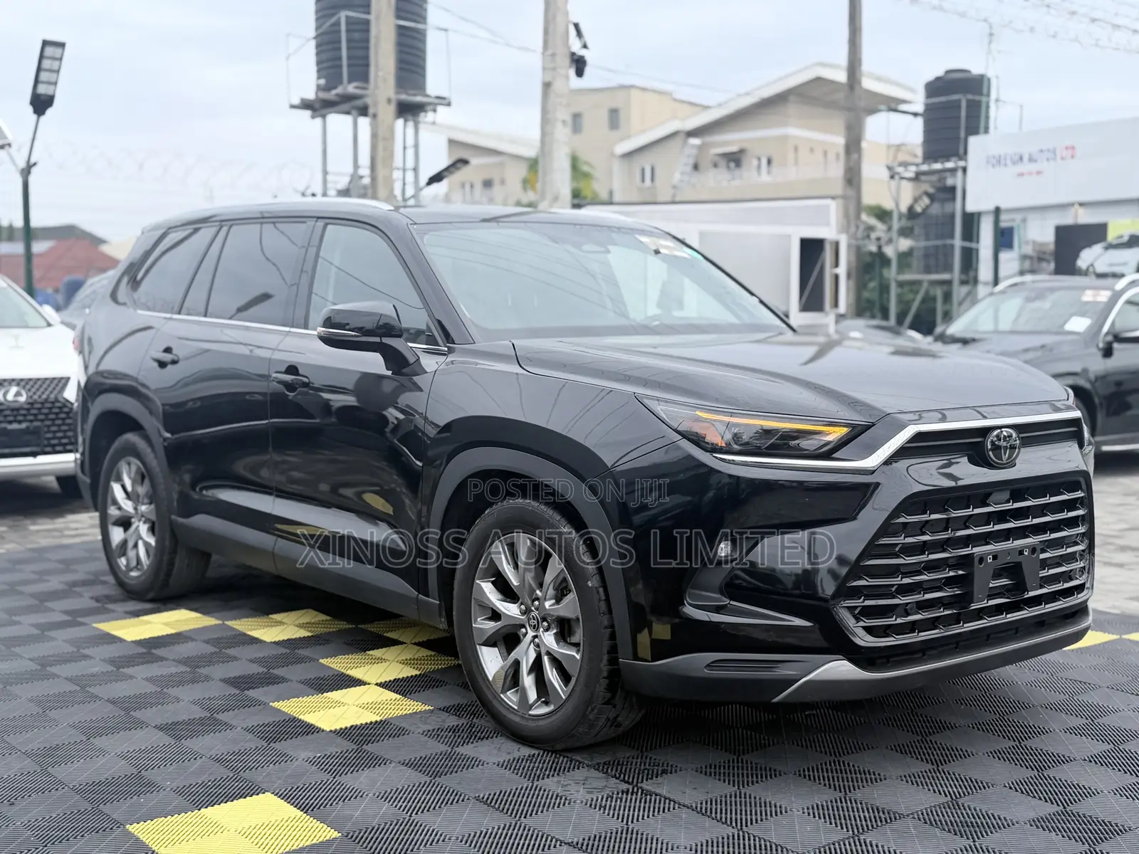 Toyota Highlander Limited AWD 2024 Black