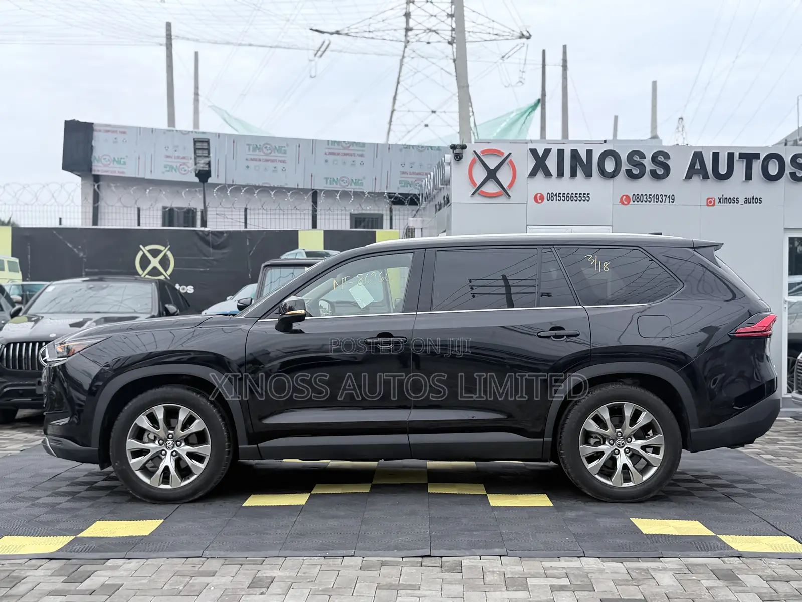 Toyota Highlander Limited AWD 2024 Black