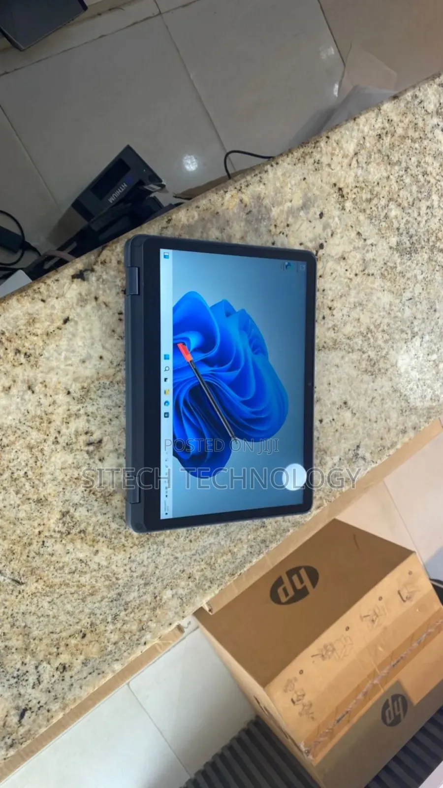 Laptop Lenovo 300e 4GB Intel Celeron SSD 128GB