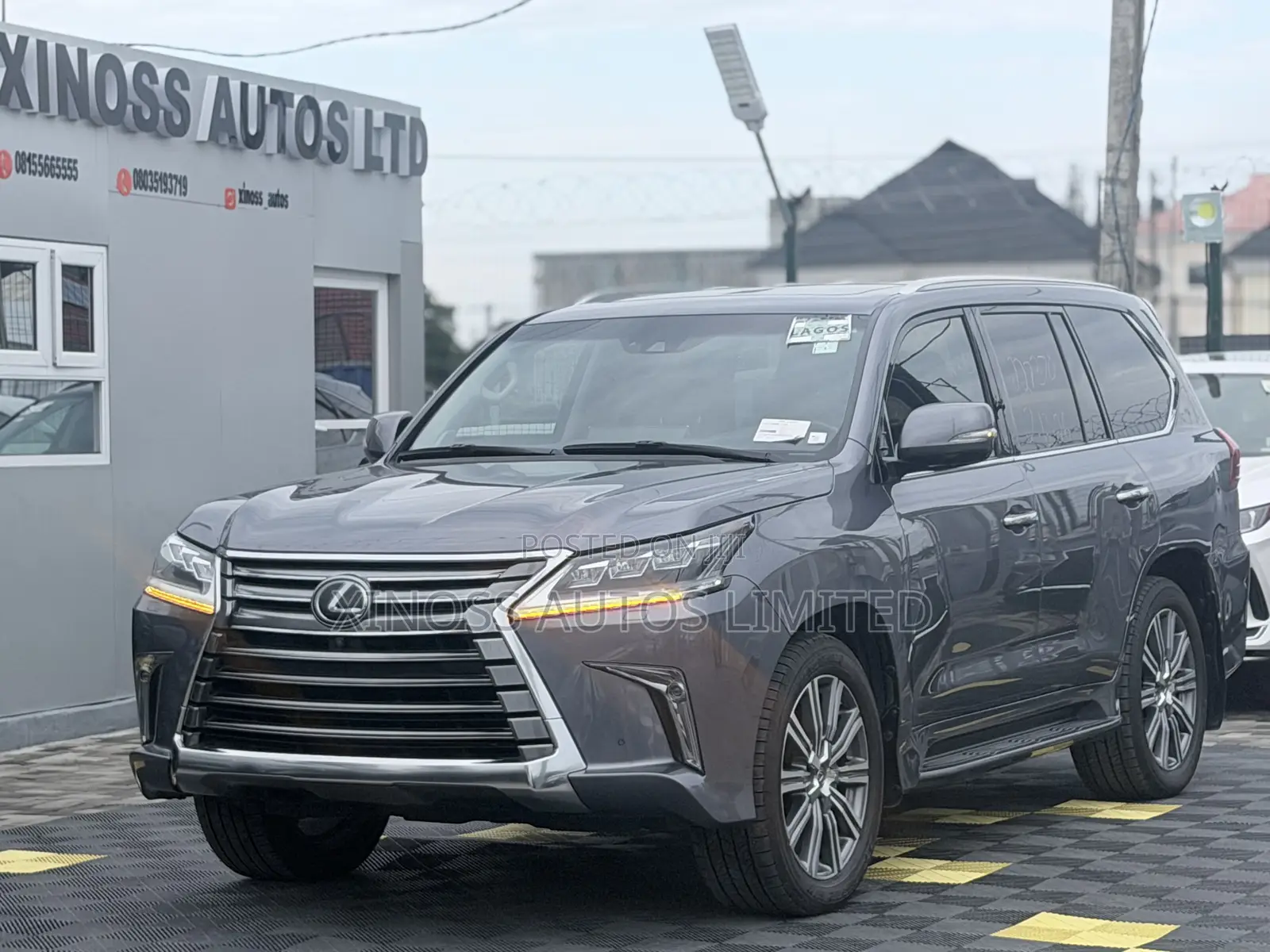 Lexus LX 570 AWD 2018 Gray