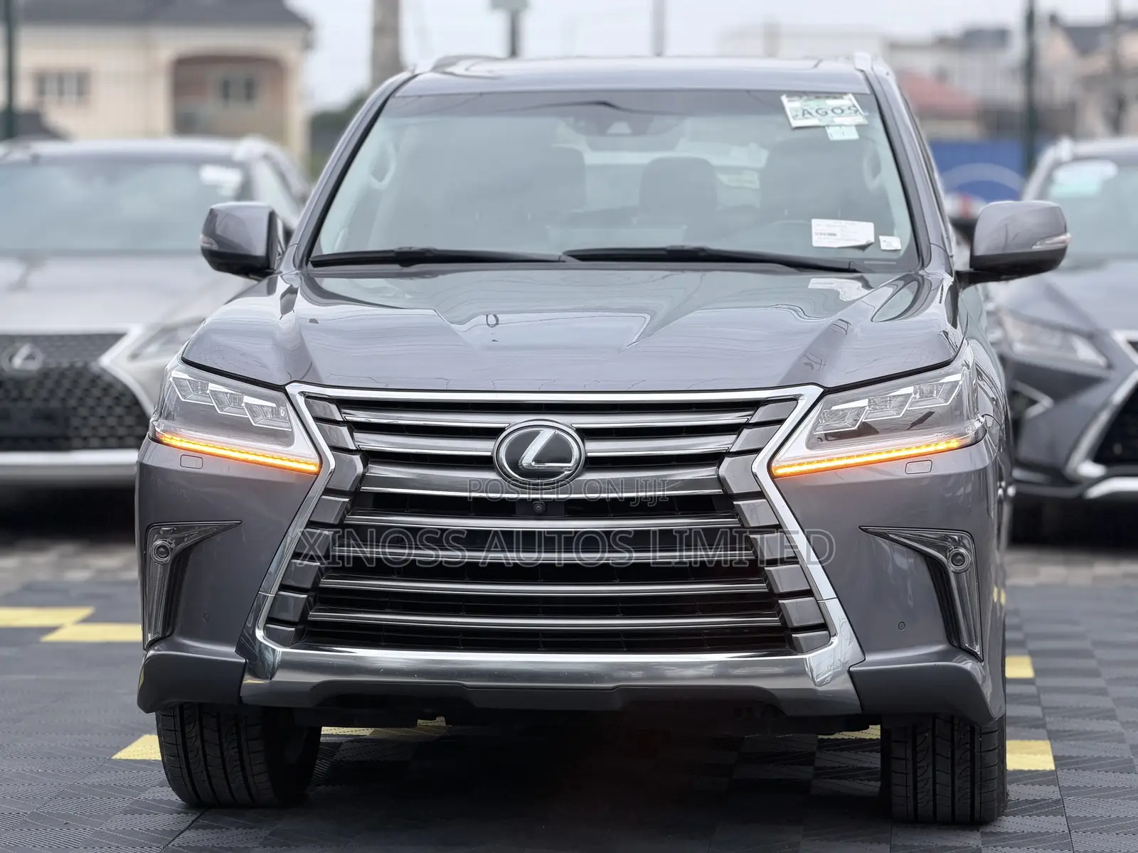 Lexus LX 570 AWD 2018 Gray