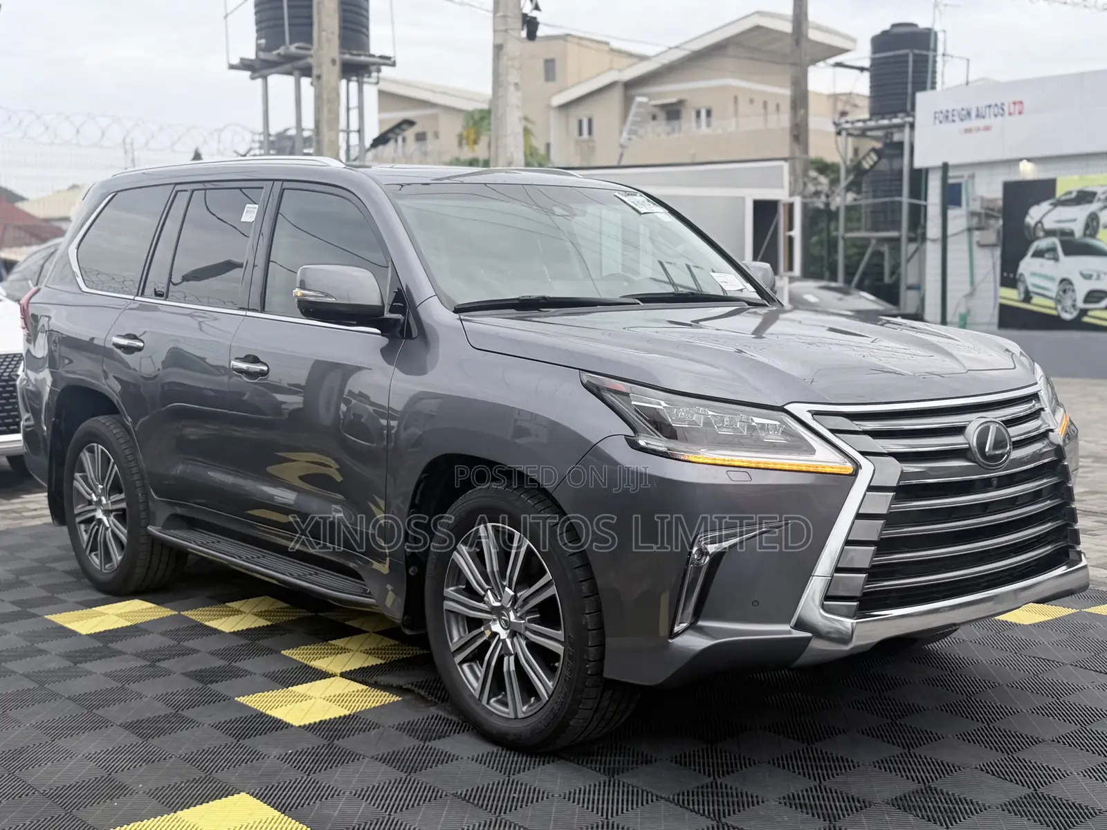 Lexus LX 570 AWD 2018 Gray