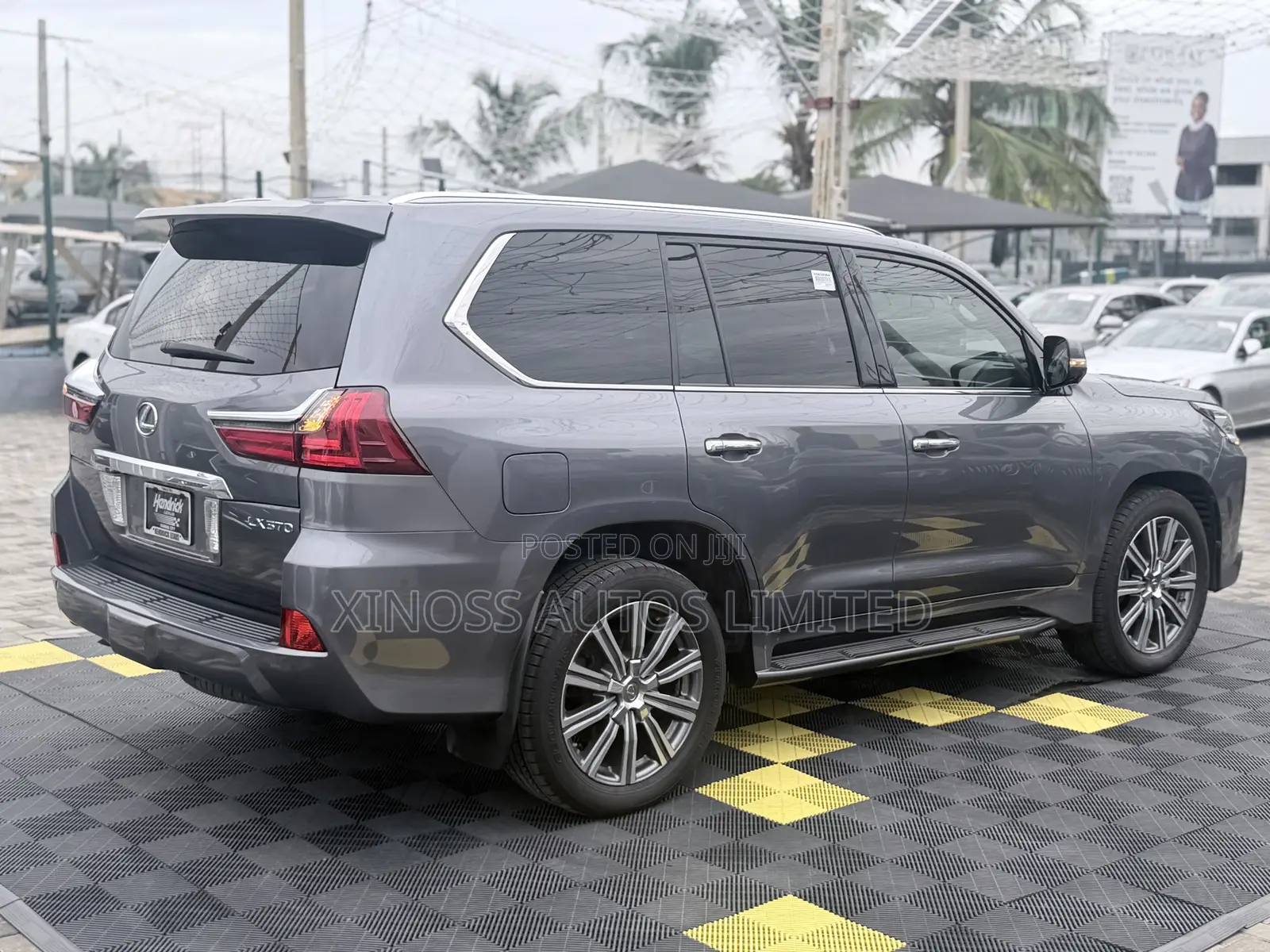 Lexus LX 570 AWD 2018 Gray