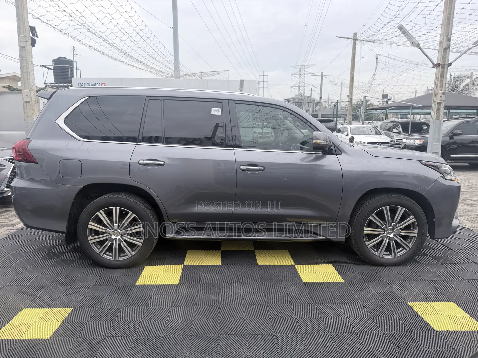 Lexus LX 570 AWD 2018 Gray