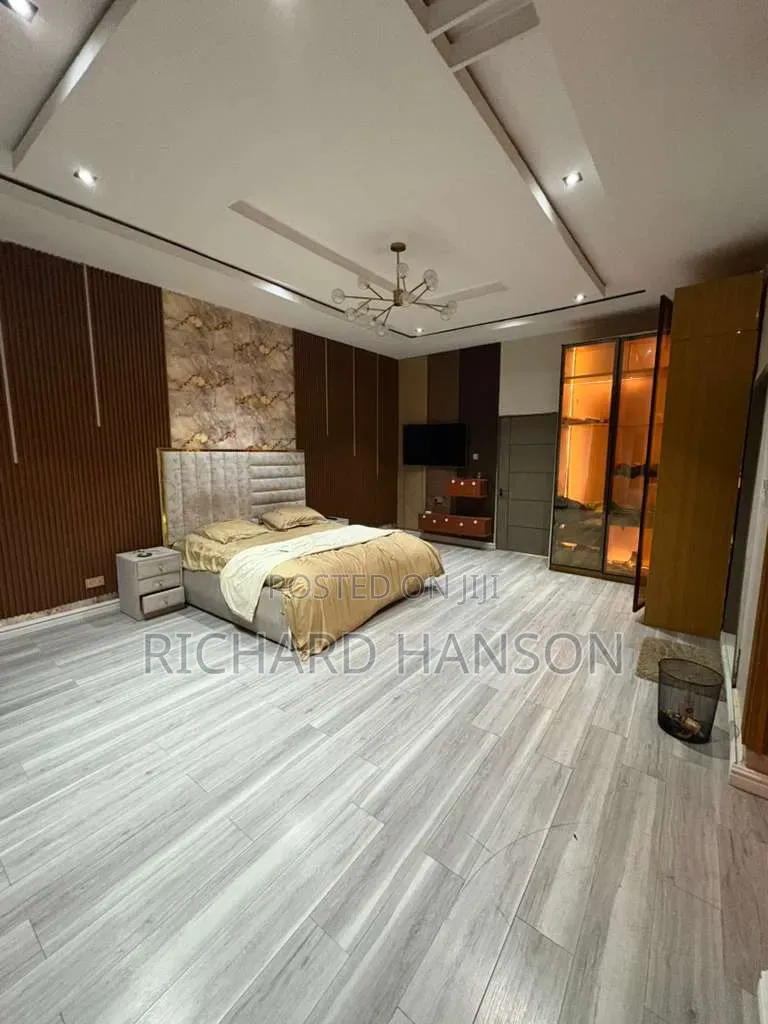 Furnished 4bdrm Duplex in Thomas for rent