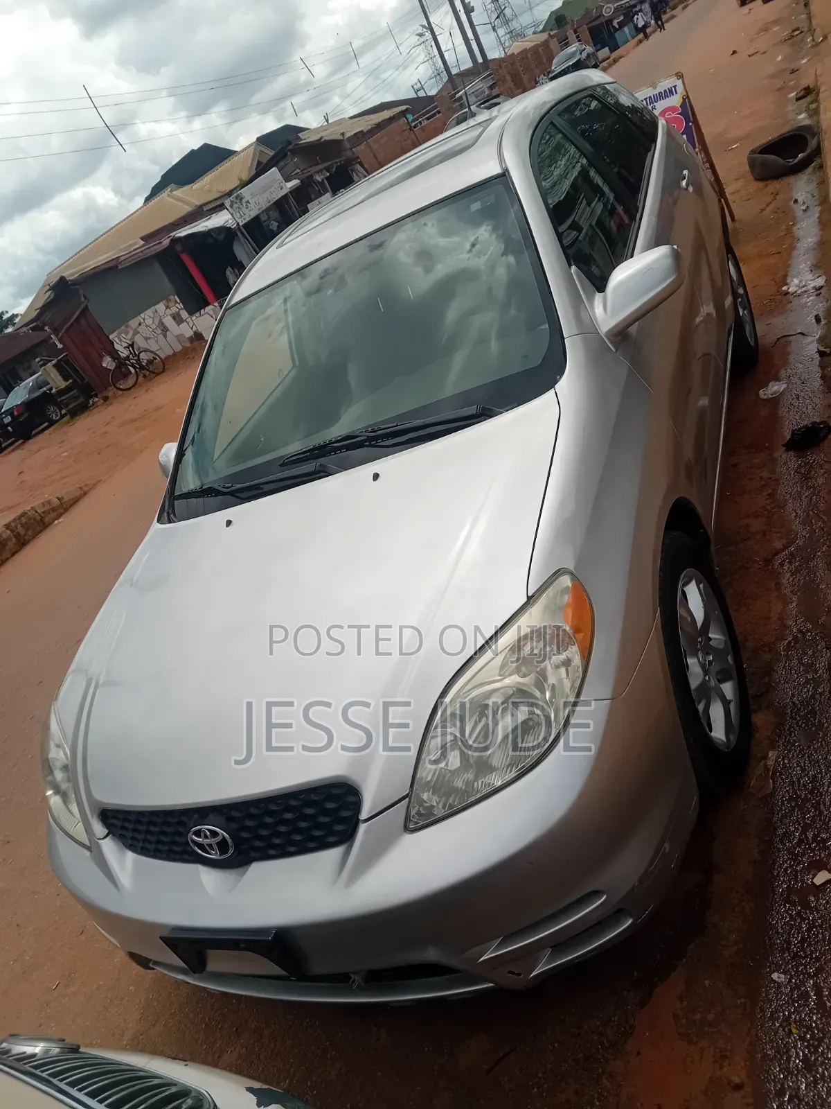 Toyota Matrix XR Hatchback FWD (1.8L 4cyl 4A) 2004 Silver