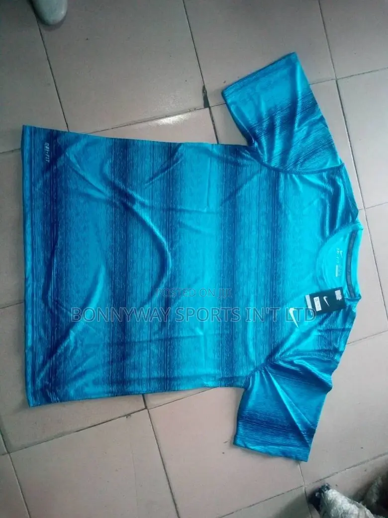 Nike Sports Top