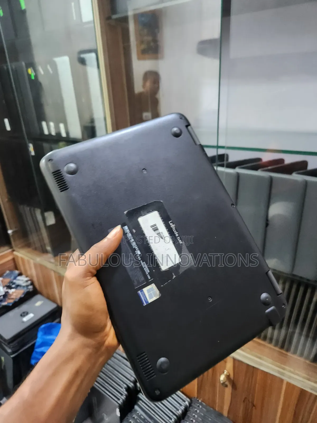 Laptop Dell Latitude 3180 4GB Intel Pentium SSD 128GB
