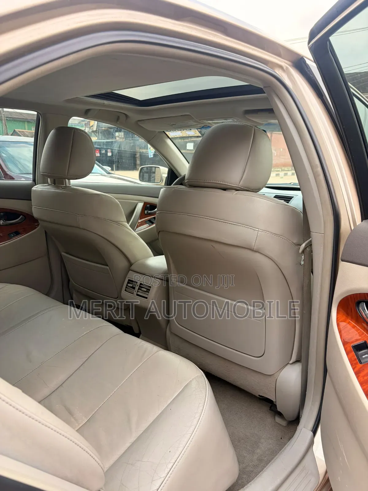 Toyota Camry 2010 Gold