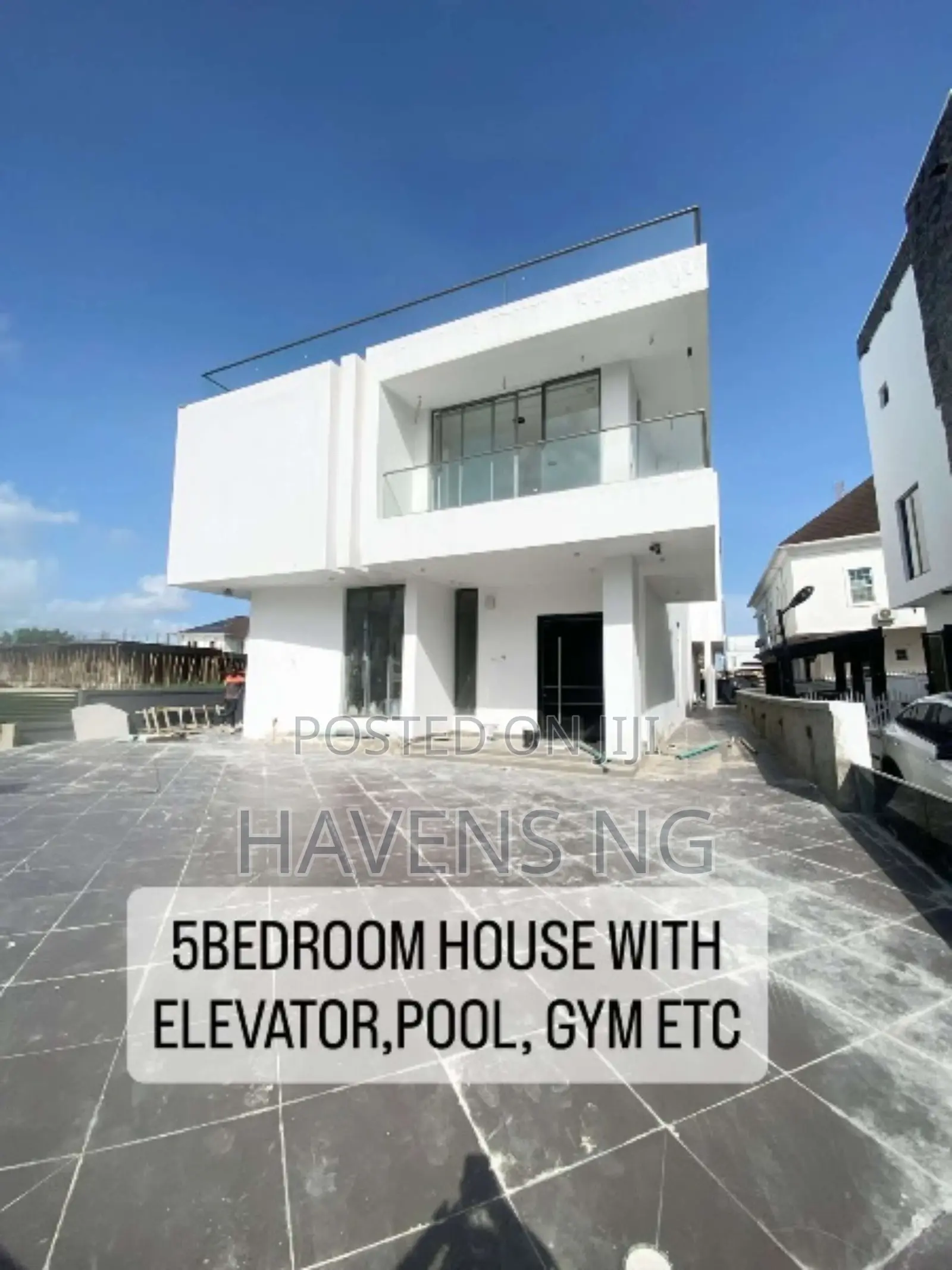 5bdrm Duplex in Ikota for sale