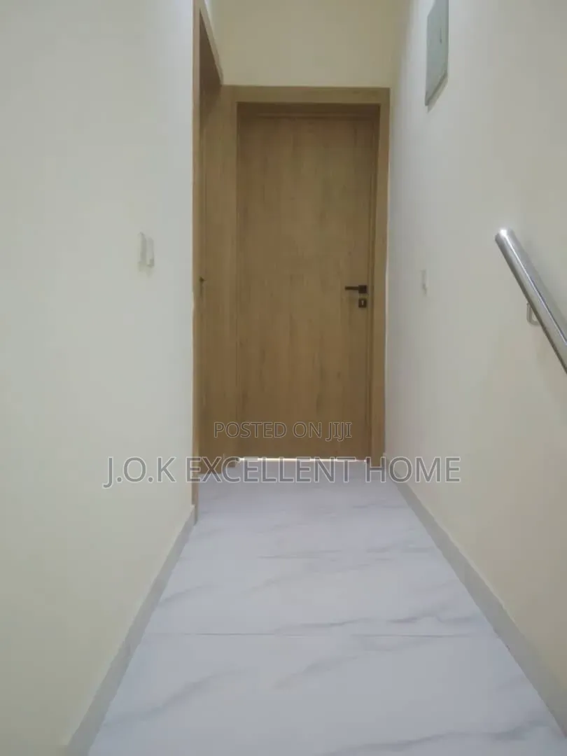 4bdrm Duplex in Adeniyi Jones for sale
