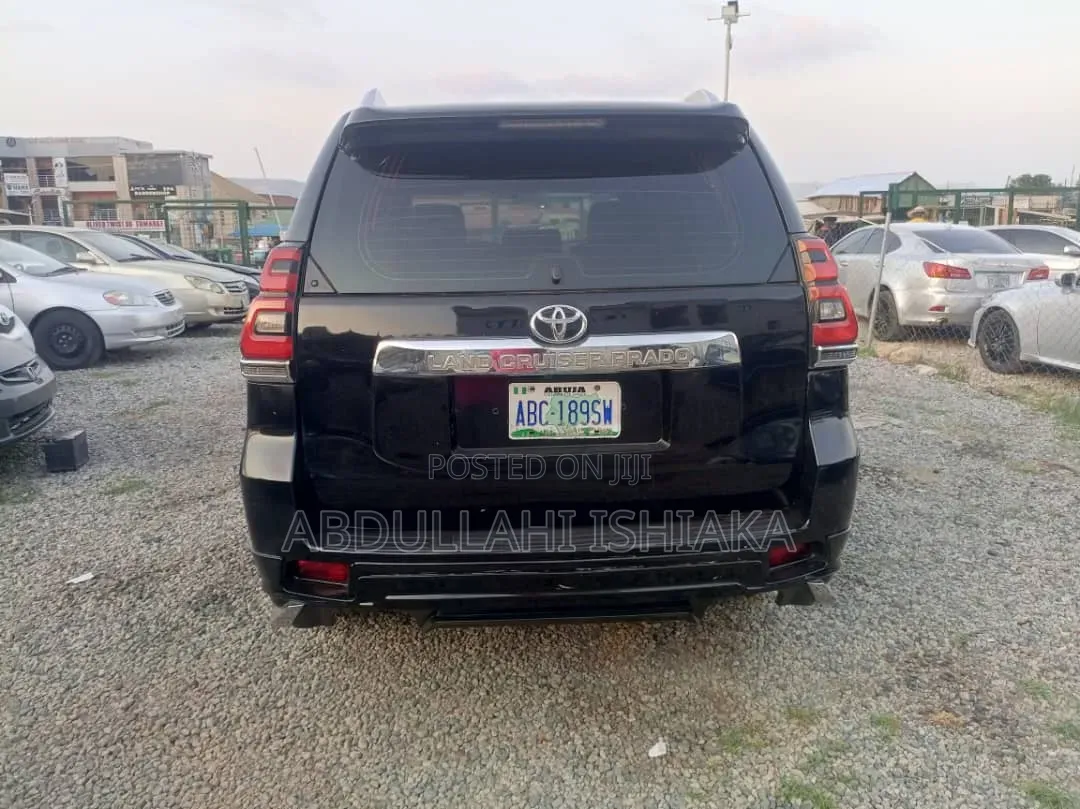 Toyota Land Cruiser Prado 2012 Black