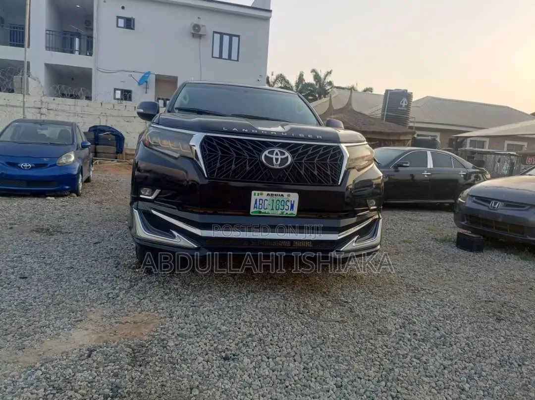 Toyota Land Cruiser Prado 2012 Black