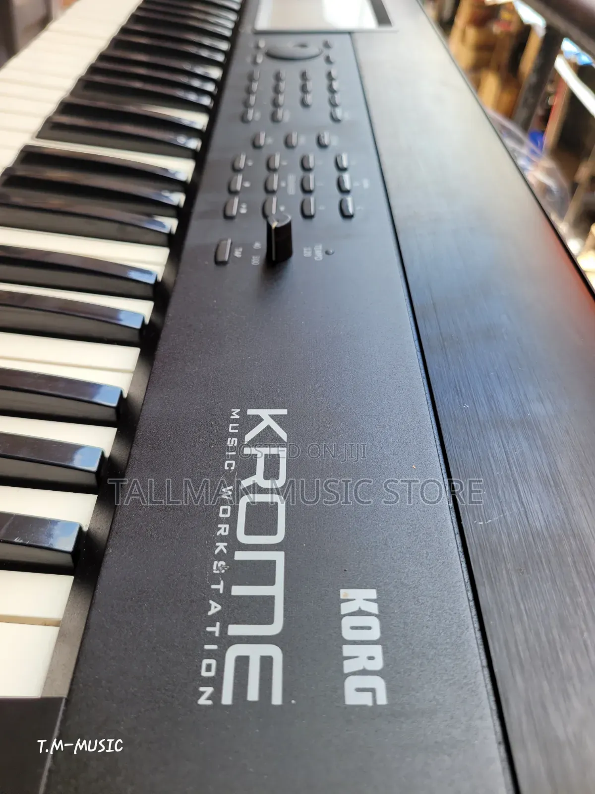 Korg Krome