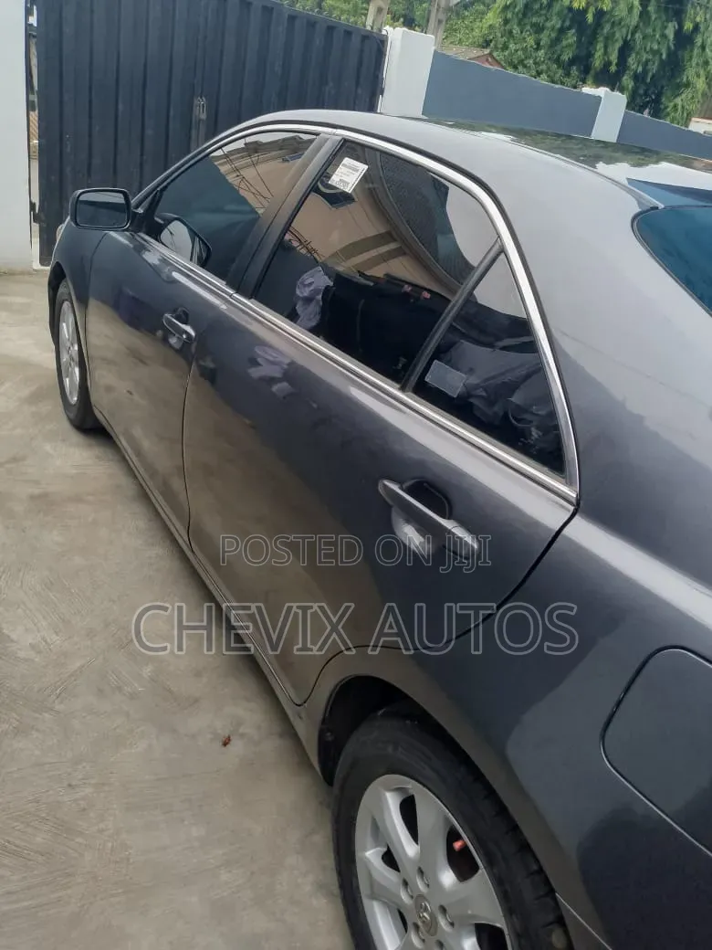 Toyota Camry 2011 Gray