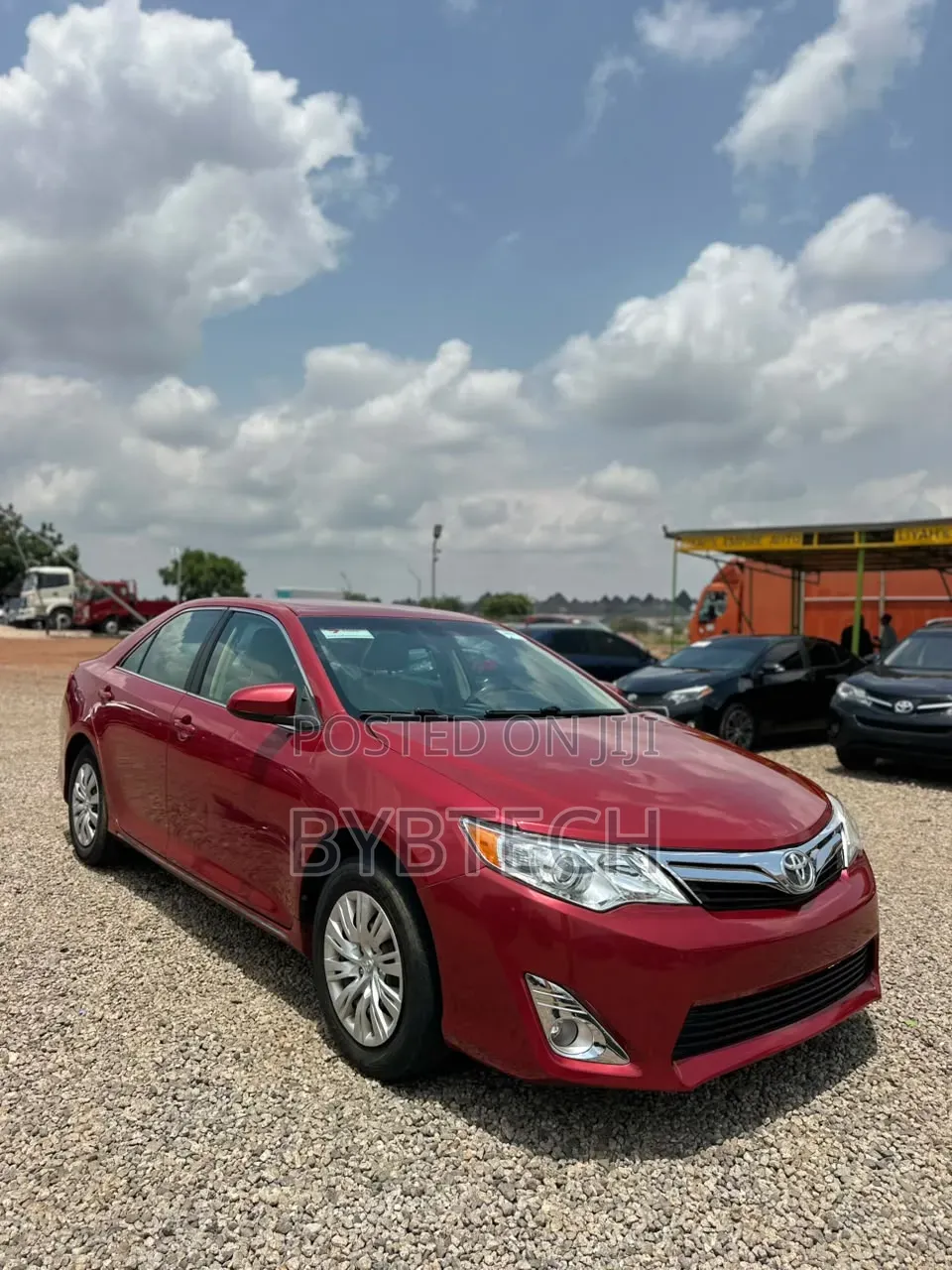 Toyota Camry LE 4dr Sedan (2.5L 4cyl 6A) 2013 Red