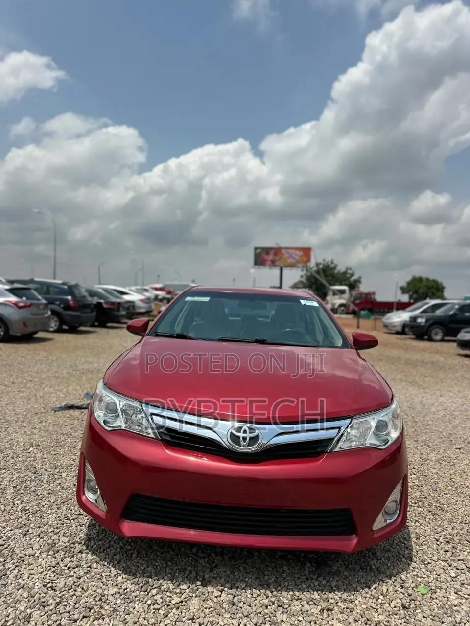 Toyota Camry LE 4dr Sedan (2.5L 4cyl 6A) 2013 Red