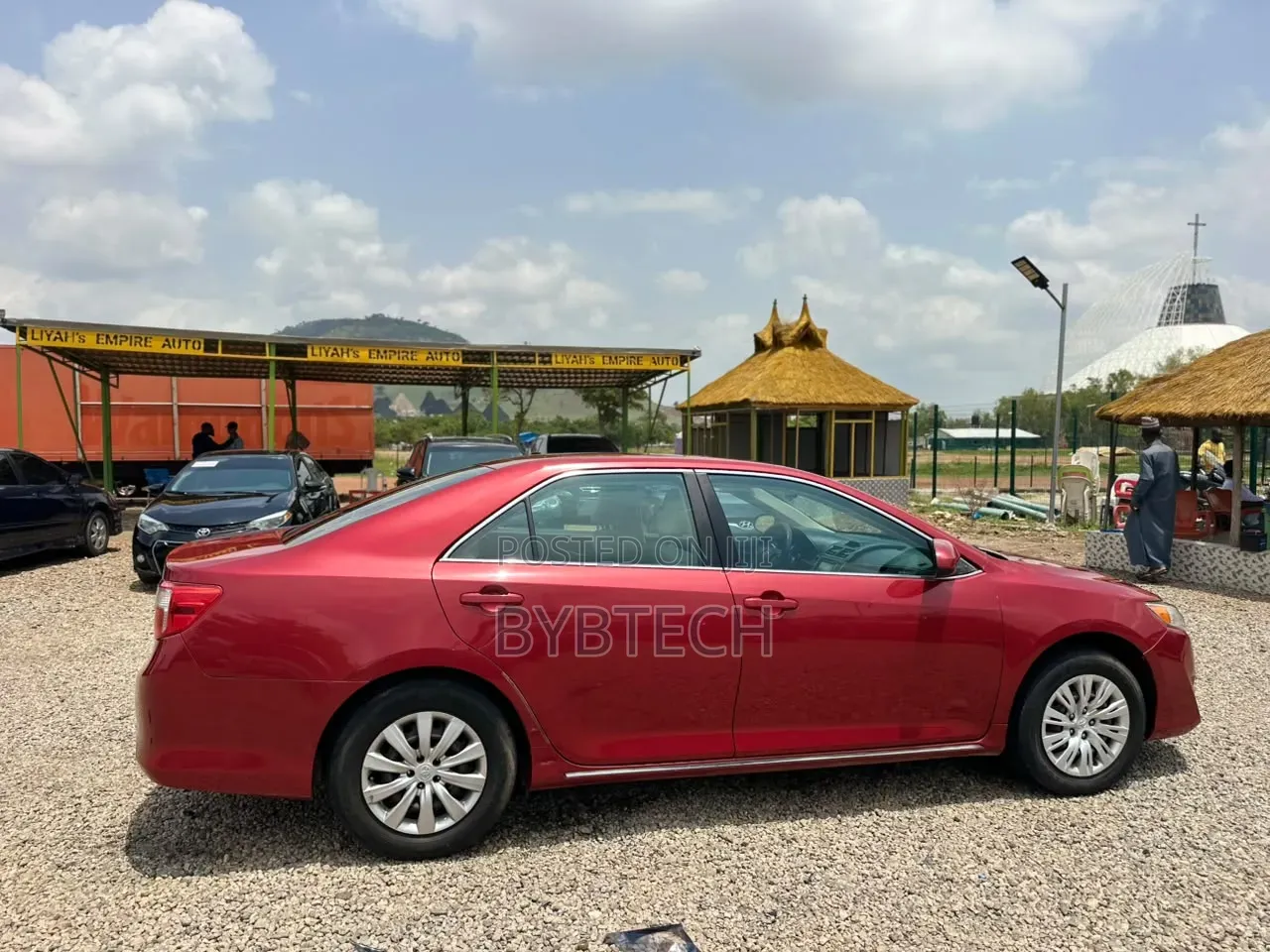 Toyota Camry LE 4dr Sedan (2.5L 4cyl 6A) 2013 Red
