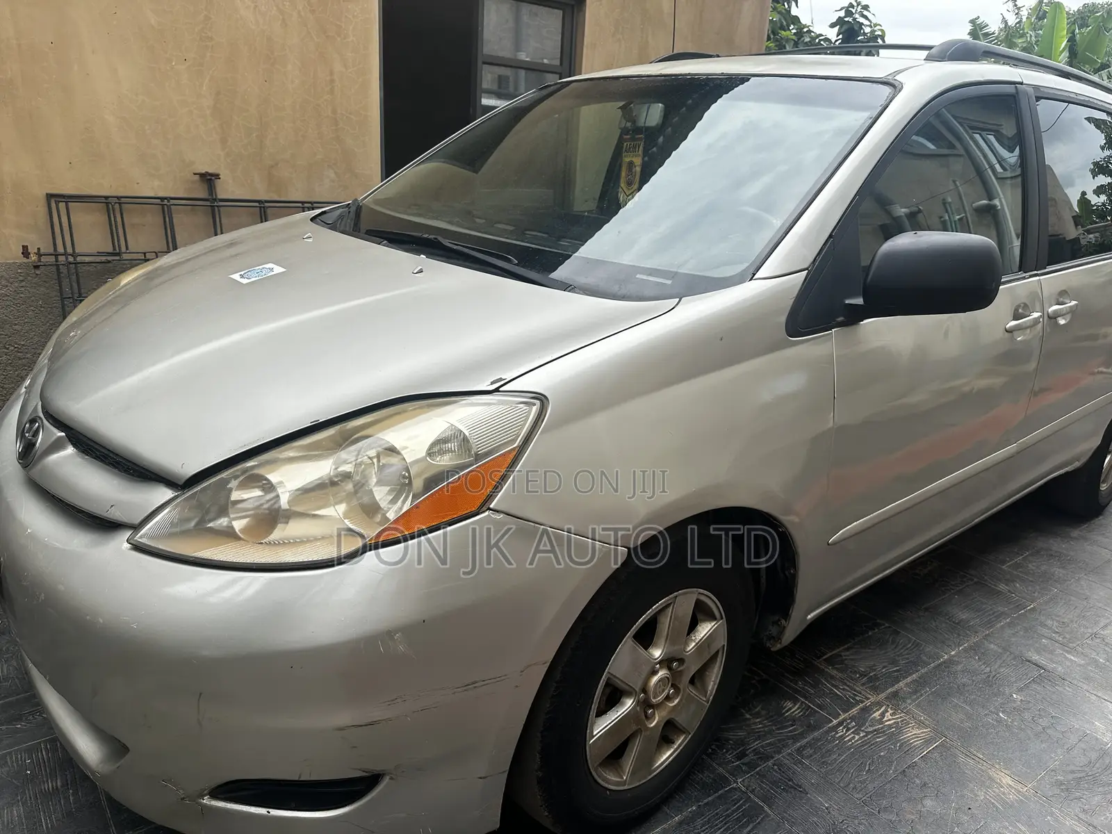Toyota Sienna XLE AWD 2005 Silver