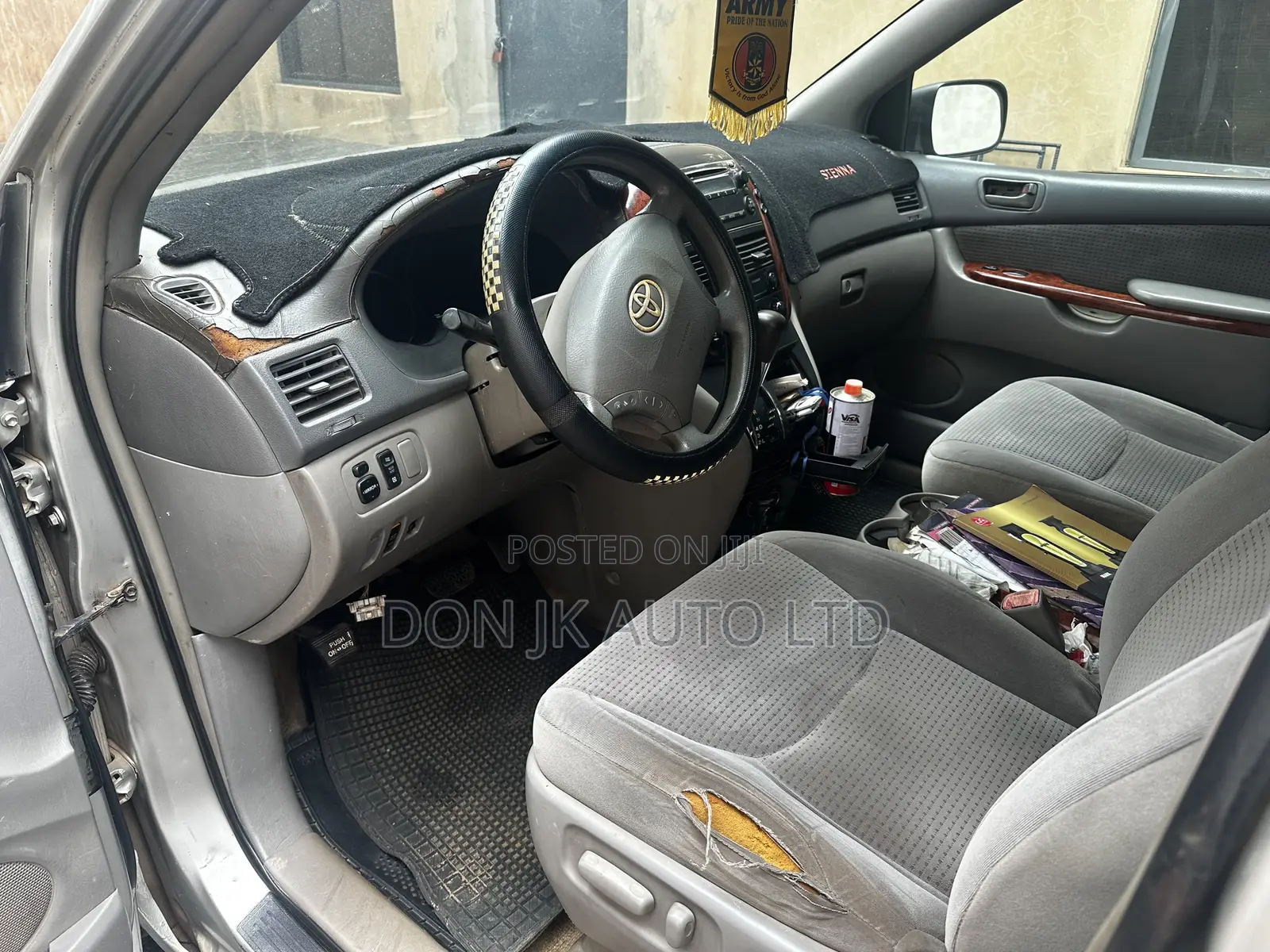 Toyota Sienna XLE AWD 2005 Silver