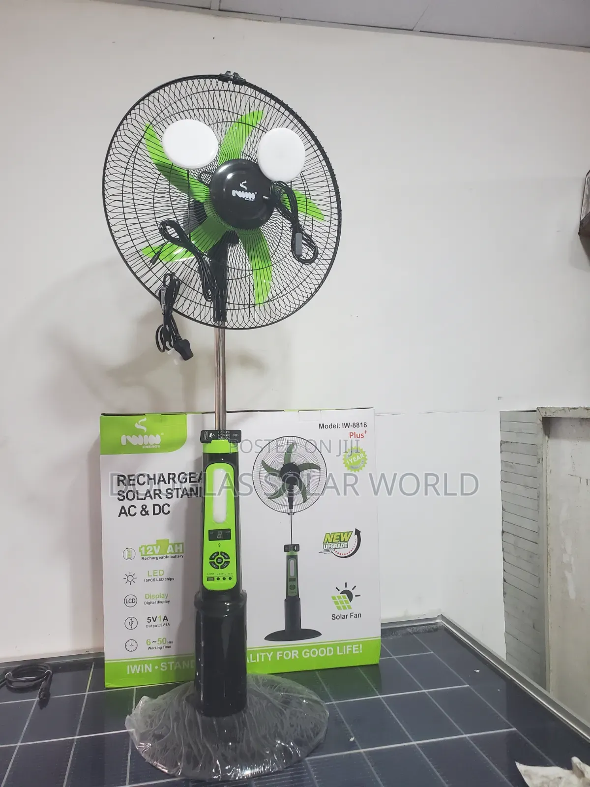 Iwin 18" Ac/Dc Solar Rechargeable Standing Fan