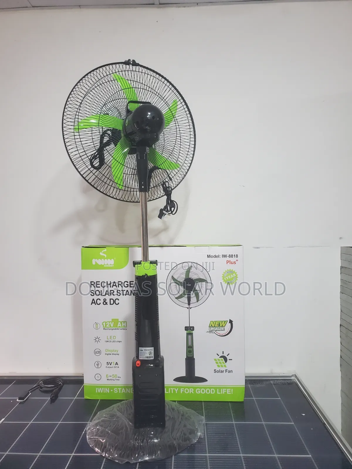 Iwin 18" Ac/Dc Solar Rechargeable Standing Fan