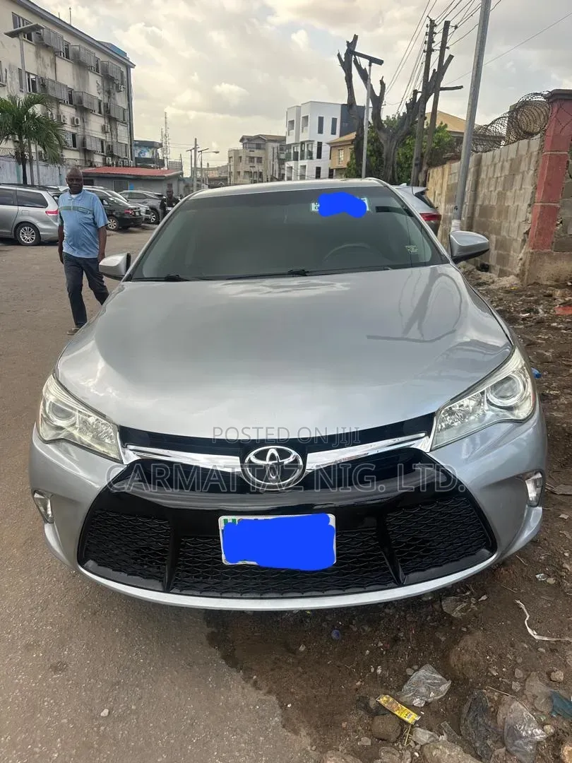 Toyota Camry 2017 Gray