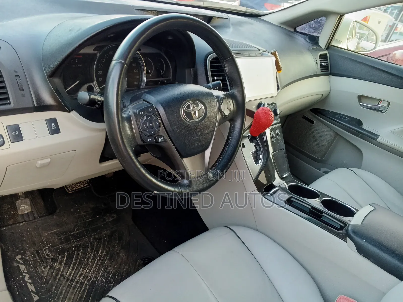 Toyota Venza 2012 White