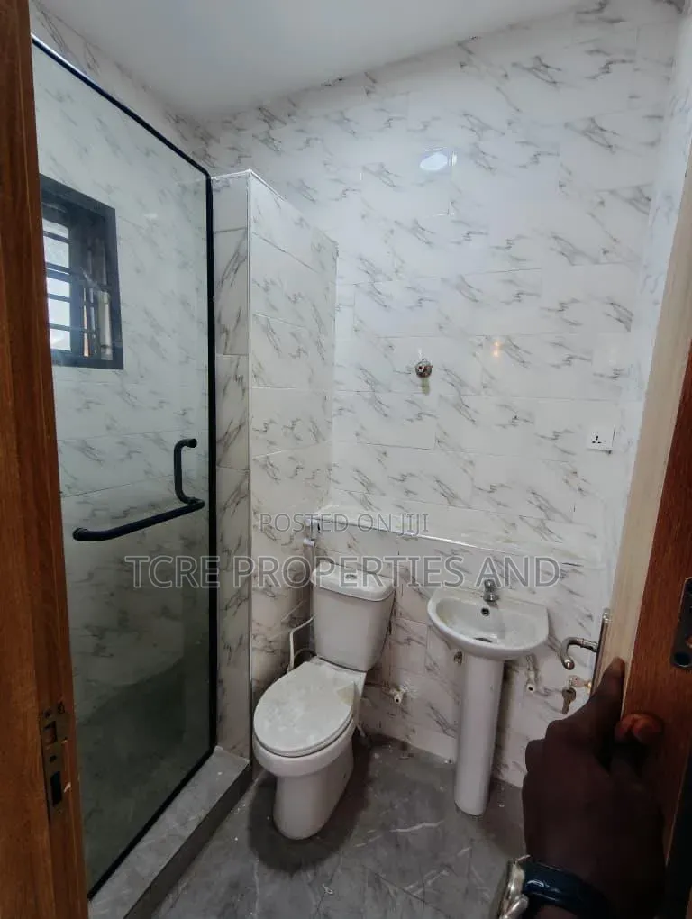 Furnished 2bdrm Apartment in Sabo / Yaba for sale