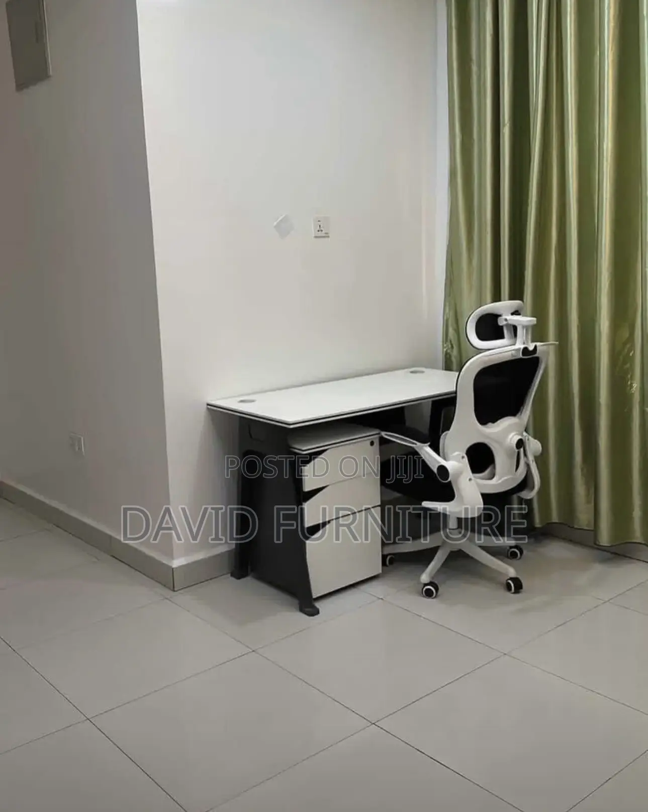 Set of Table and Chair