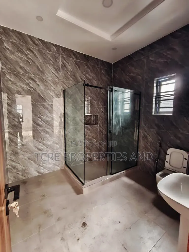 Furnished 4bdrm Duplex in Oregun for sale