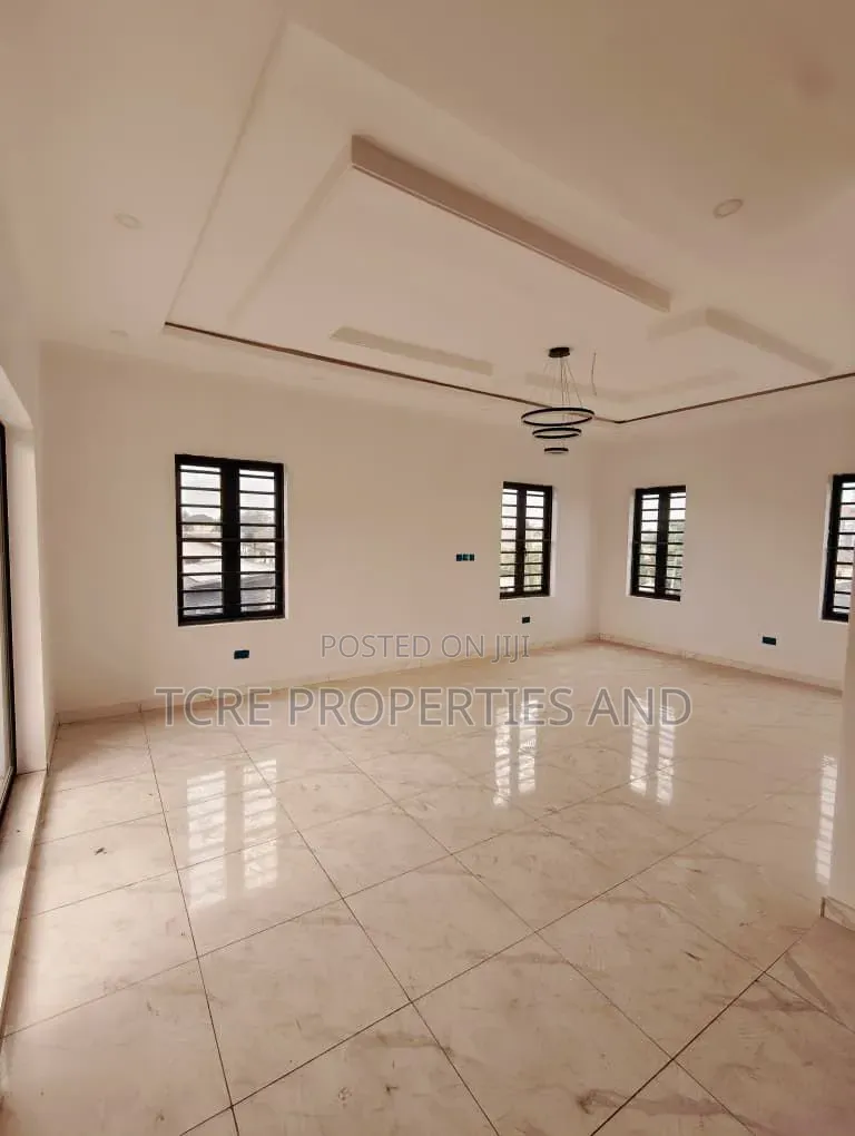Furnished 4bdrm Duplex in Oregun for sale
