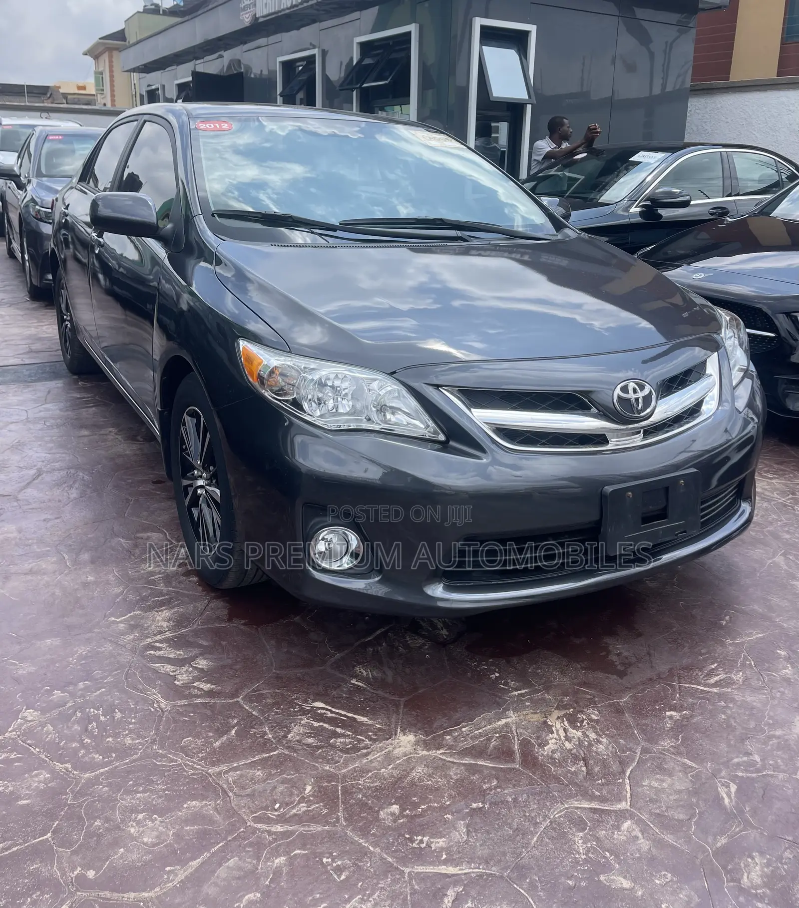 Toyota Corolla LE 4dr Sedan (1.8L 4cyl 4A) 2012 Gray