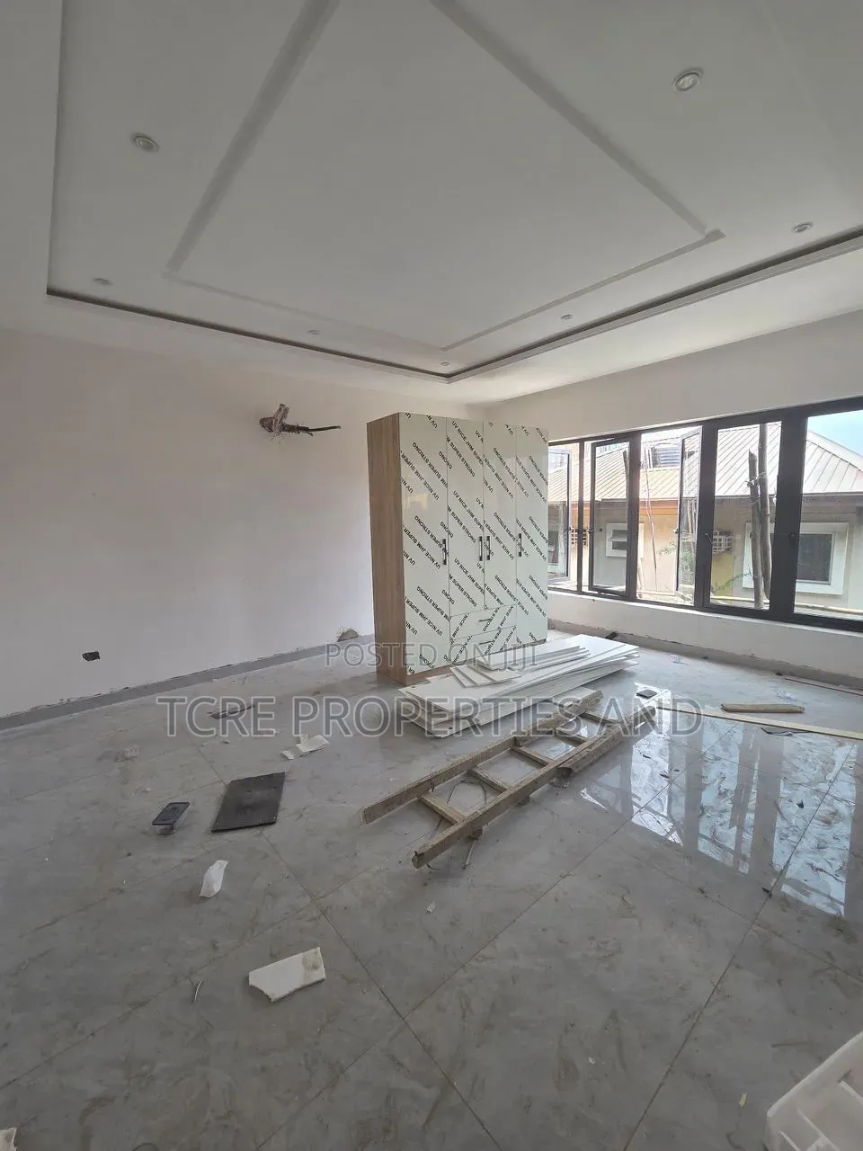 Furnished 4bdrm Duplex in Anthony Village for sale