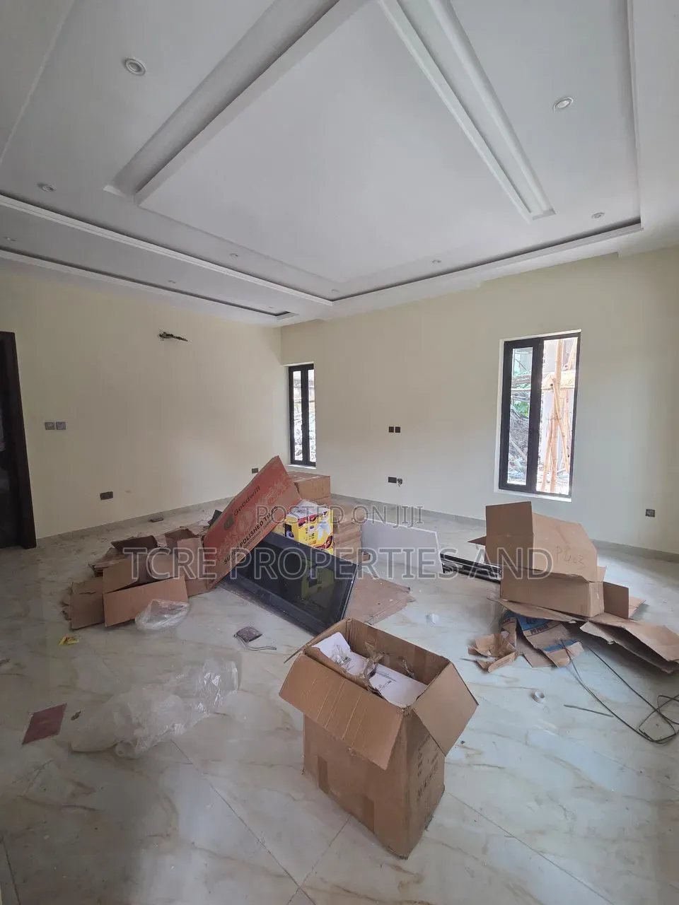 Furnished 4bdrm Duplex in Anthony Village for sale