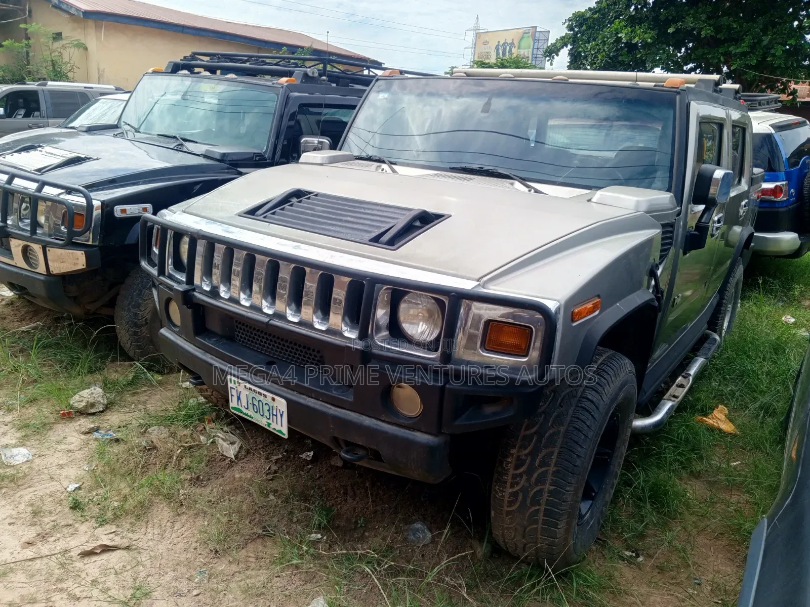 Hummer H2 SUT Sport Utility 2005 Gray